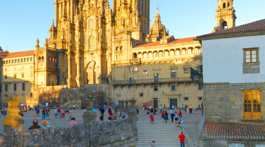 Nossos serviços de aluguel de carros oferecem uma seleção diversificada de veículos no aeroporto de Santiago de Compostela.